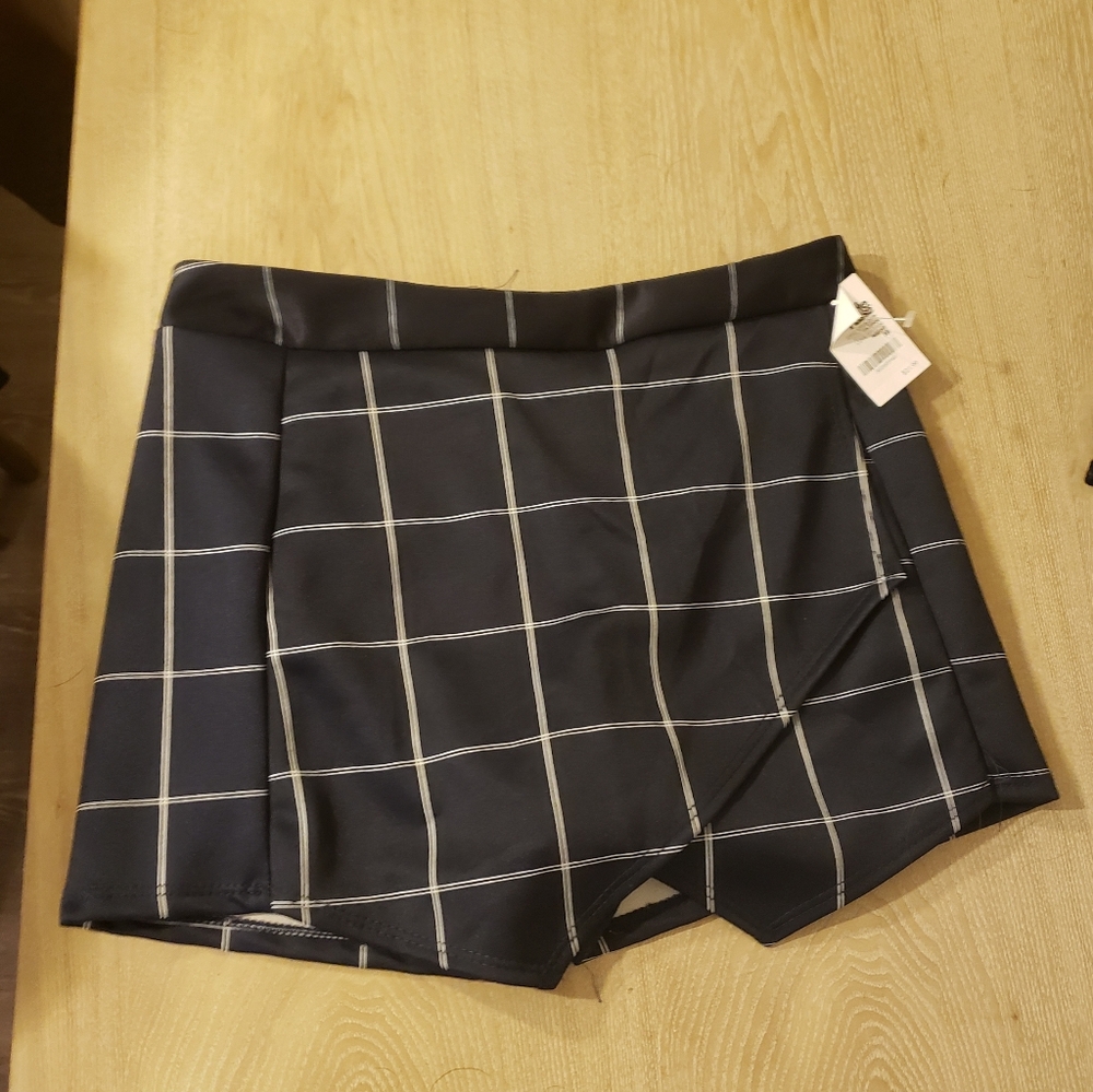 Charlotte Russe Skort